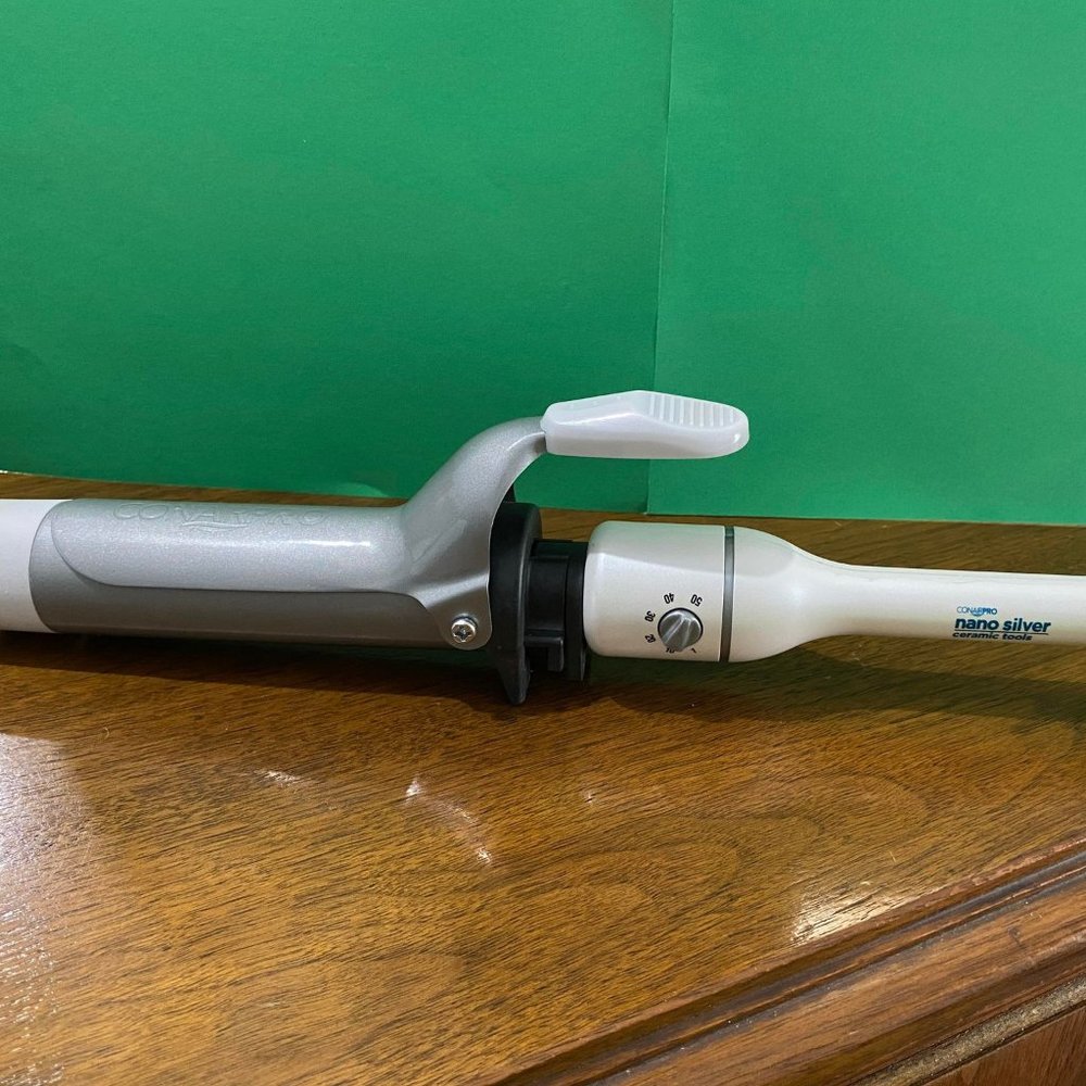 CONAIRPRO Cpns150cs Nano Silver Ceramic Tools 1 1/2" Clip/clipless Curling Iron
